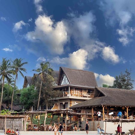 Vaayu Kula Mandrem Hotel Buitenkant foto